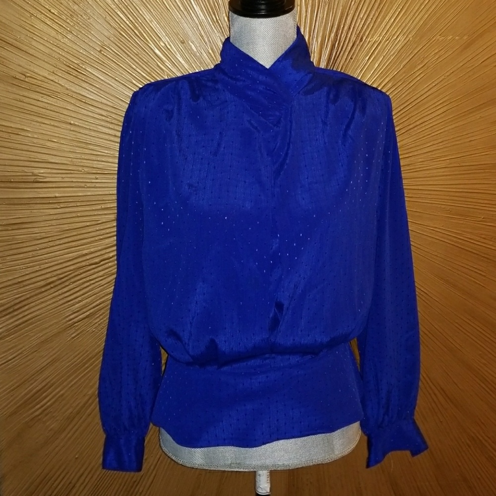 Beautiful VINTAGE blouse